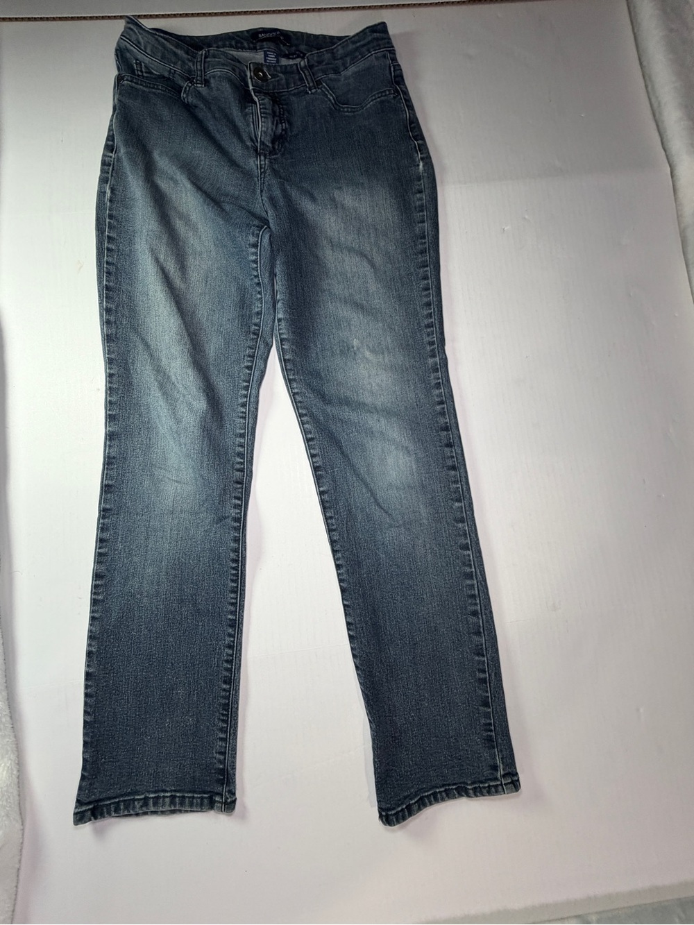 Bandolino Mandie style Faded Blue Straight-Leg Jeans